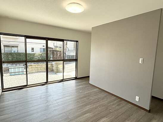 【居間・リビング】