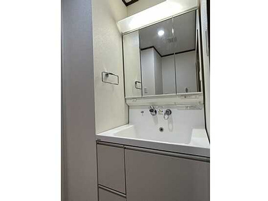 【独立洗面台】