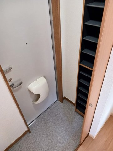 ルーチェ神明の玄関