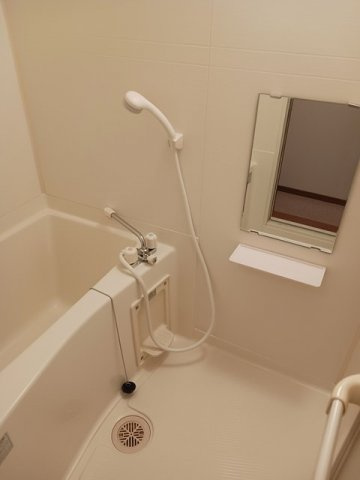 ルーチェ神明の浴室