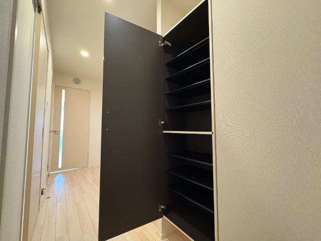 メゾン・グレースの収納|下駄箱