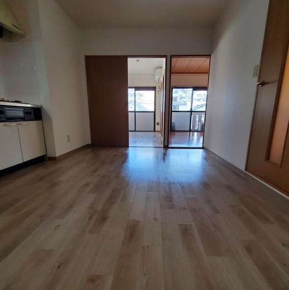 【居間・リビング】