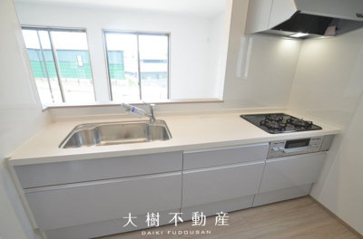 【キッチン】 | 海老名市国分寺台4丁目 新築戸建て 全2棟【仲介手数料無料】