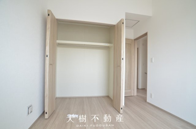 【洋室】 | 海老名市国分寺台4丁目 新築戸建て 全2棟【仲介手数料無料】 | 2階　洋室1（6.5帖）