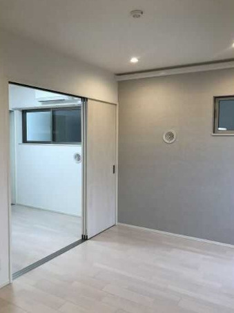 名古屋市北区　一棟アパート　ベストステージ大杉の洋室