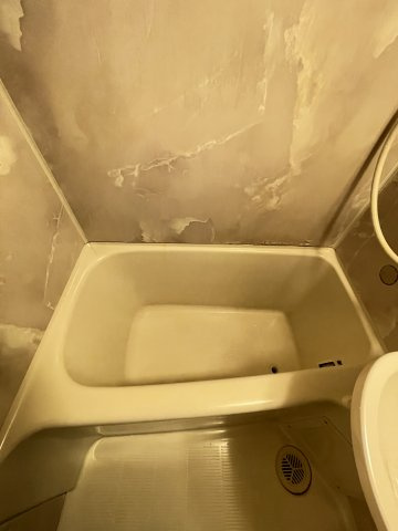 神戸市中央区熊内町４丁目の賃貸マンションの浴室