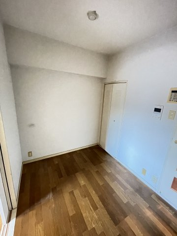 神戸市中央区熊内町４丁目の賃貸マンションの居間・リビング