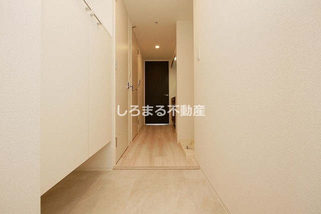 アプリーレ西本町の玄関