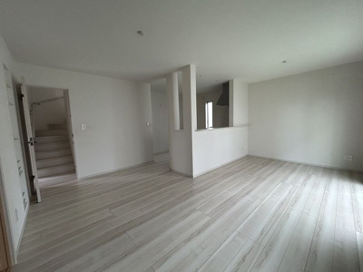 【居間・リビング】 | 上南畑戸建 | ゆったり過ごせるリビングです