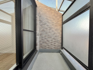 【バルコニー】 | 日神パレステージ戸田 | 4.9帖のお部屋の北側にあるルーフバルコニー。この空間があるおかげでお部屋も明るくなります。