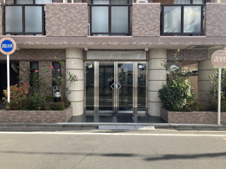  | 日神パレステージ戸田 | タイル張りで高級感があります。