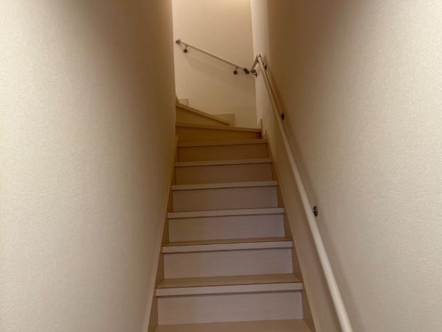 hermanaⅡ（エルマーナ）の内装|階段