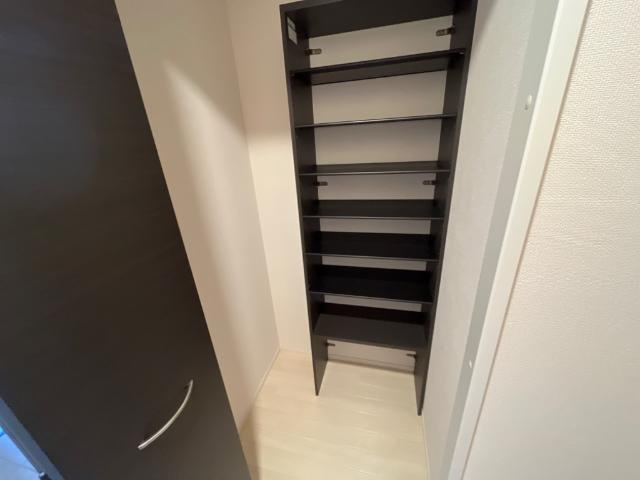 hermanaⅡ（エルマーナ）の収納|シューズクローク