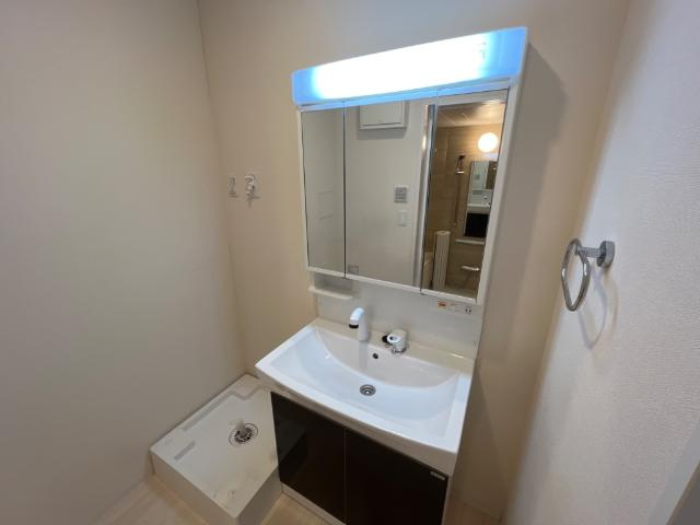 hermanaⅡ（エルマーナ）の洗面所|洗髪洗面化粧台