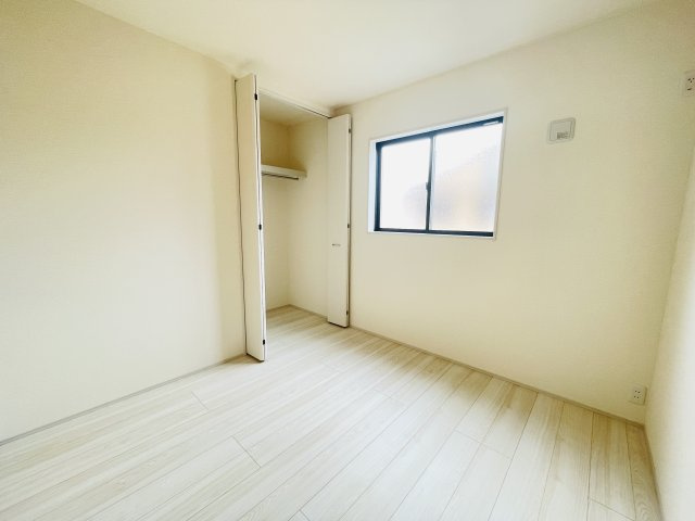 【洋室】 | 深谷市岡里第2  LiveleGarden.s　新築戸建　全1棟　1号棟