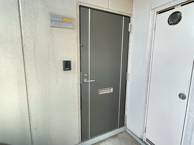 プリミエール藤江Ⅰの玄関