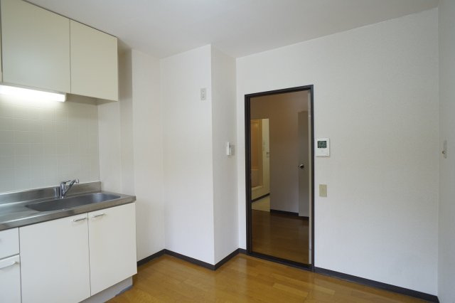 司ハイツの居間・リビング