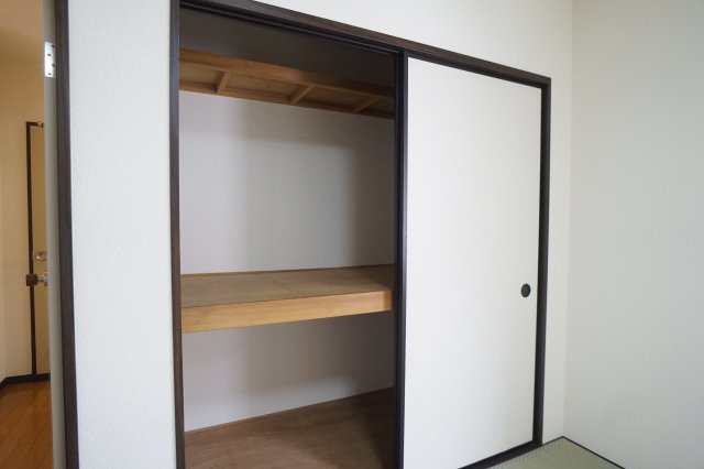 司ハイツの収納