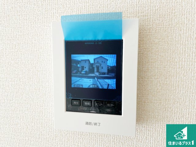 神戸市垂水区名谷町　第2期　新築一戸建ての防犯設備|カラーモニターインターホン！声だけでなく来訪者の姿や顔がモニターで確認できるので、小さなお子様がいらっしゃるご家庭でも安心できます！