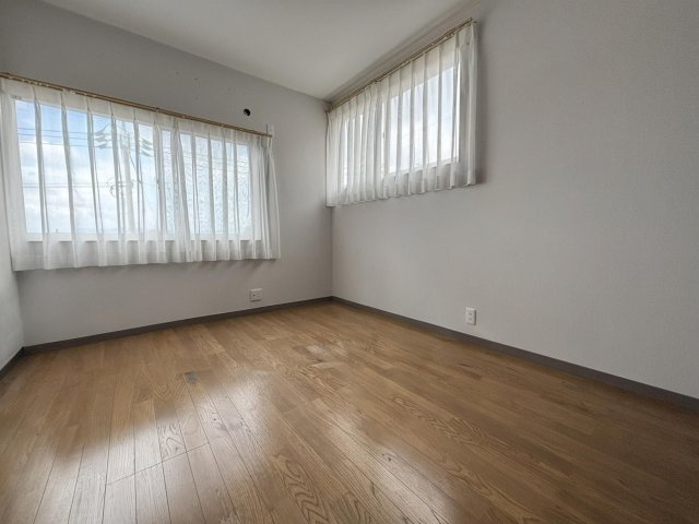 【洋室】 | ※CGで家具小物等を消したイメージです。