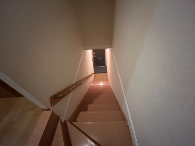 グラスコートⅡの内装|階段