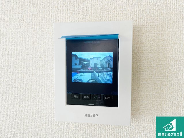 神戸市垂水区名谷町　第2期　新築一戸建ての防犯設備|カラーモニターインターホン！声だけでなく来訪者の姿や顔がモニターで確認できるので、小さなお子様がいらっしゃるご家庭でも安心できます！