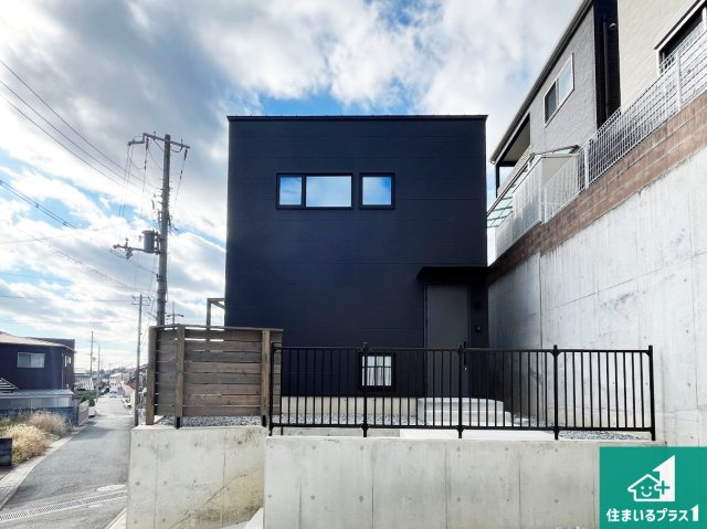 姫路市北新在家　新築一戸建ての外観|お客様に長く安心して住んでいだだける事にこだわった家づくり！住んでからのアフターサービスにもしっかりと取り組んでいます！