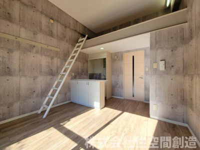 【居間・リビング】 | クレール蛍池 | ※同タイプの写真となり、実際のお部屋とは異なる場合があります