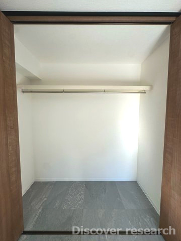 ライオンズガーデン相模原の収納|クローゼット
大容量のクローゼットで洋服などのほかに、キャリーケースなどの大きな荷物も余裕をもって収納しておくことが可能です。