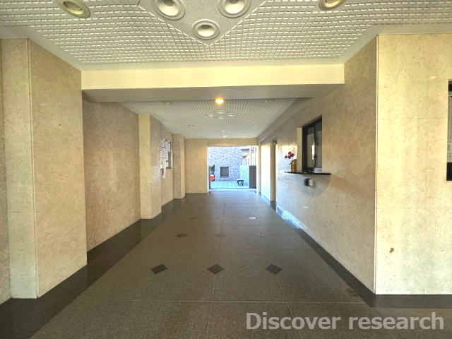 ライオンズガーデン相模原のエントランス|エントランス
高級感のあるエントランス部分で、掃除も隅まで行き届いており綺麗なエントランスです。