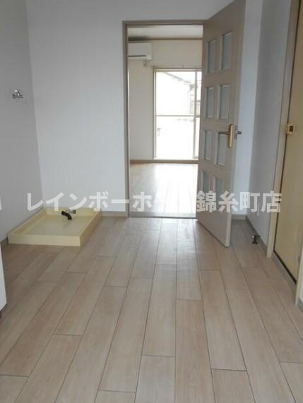 ハイツリベカⅡの玄関