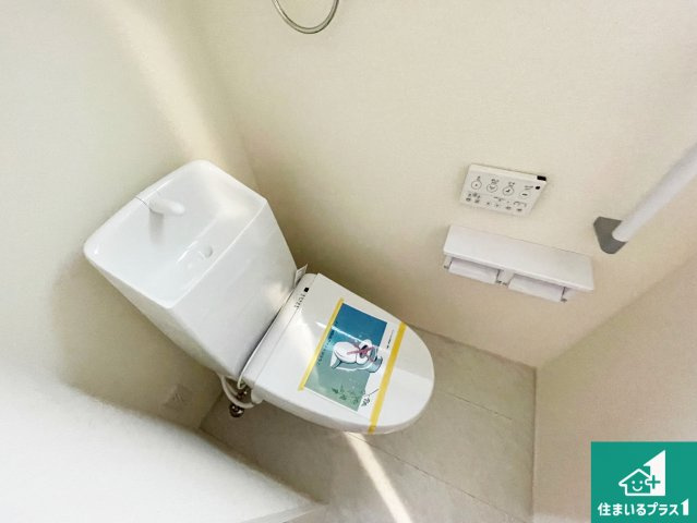 神戸市垂水区名谷町　第2期　新築一戸建てのトイレ|1・2階の2ヶ所にあるので、朝の忙しい時間の順番待ちもなく、深夜の利用にも大変便利です。