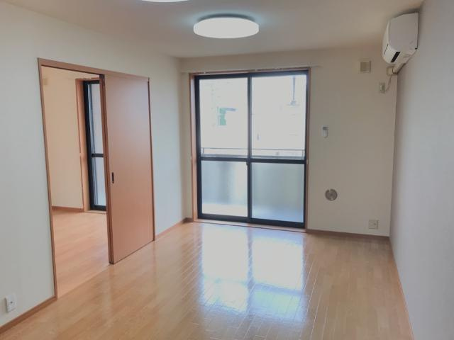 フォレストヴィラⅡの居間・リビング|リビング