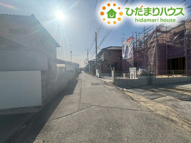 深谷市上野台　第24　新築一戸建て　リーブルガーデン　03の前面道路含む現地写真