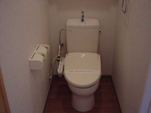 ティアラのトイレ|シャワー付トイレ
