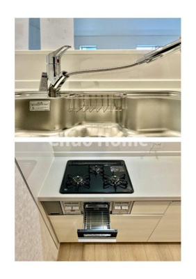 【キッチン】 | 葛飾区東堀切2丁目新築分譲住宅 | 【キッチン水栓】キッチン水栓はシャワーヘッドが伸びますのでシンクの隅々まで届きます。【三ツ口コンロ】奥様に好評な三ツ口コンロと魚焼きグリルです。