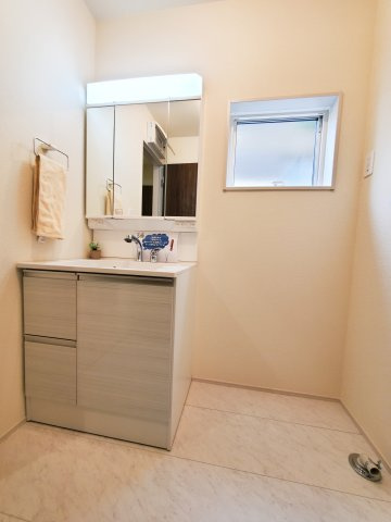 三郷市　早稲田5丁目　新築戸建　全2棟の洗面所|施工例です