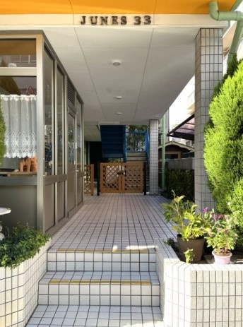 【エントランス】