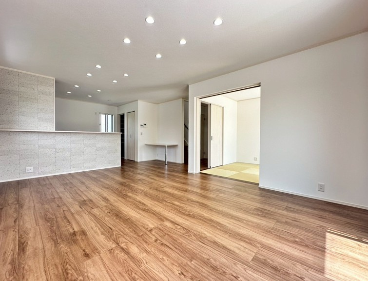 東松山市大字石橋新築戸建 全31区画 1号棟の居間・リビング