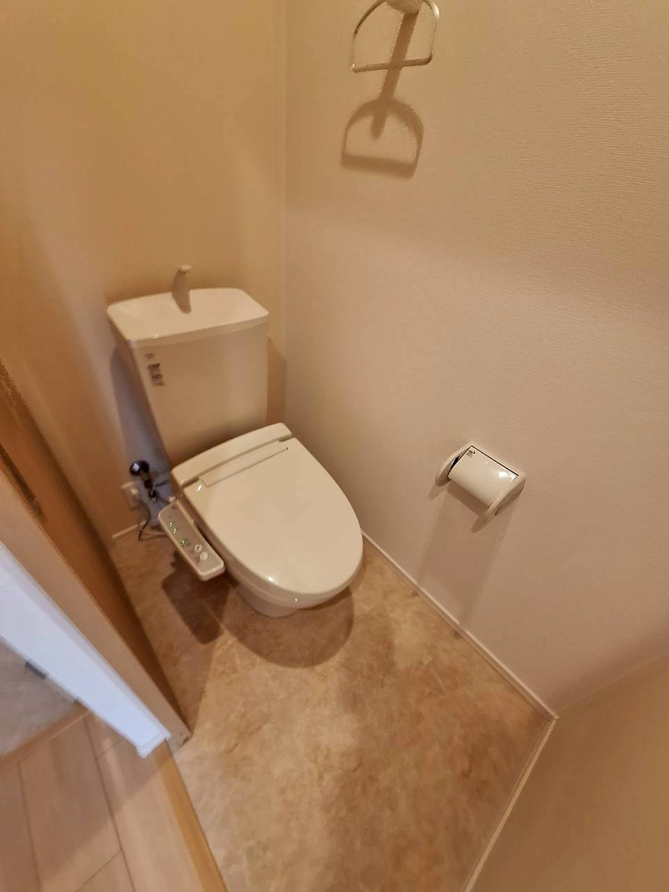 メゾンテラス逗子のキッチン|使いやすい３口グリル付きシステムキッチン