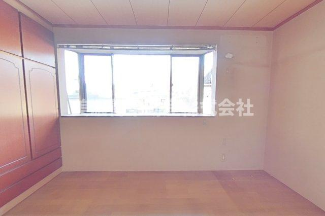６５５９０　山県市東深瀬中古戸建ての洋室