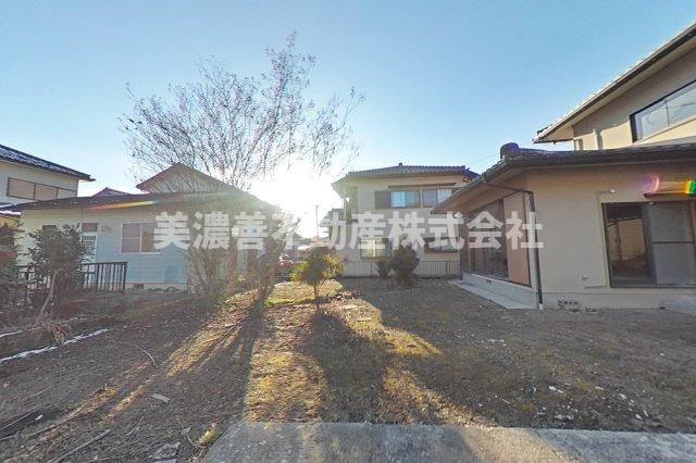 ６５５９０　山県市東深瀬中古戸建ての庭