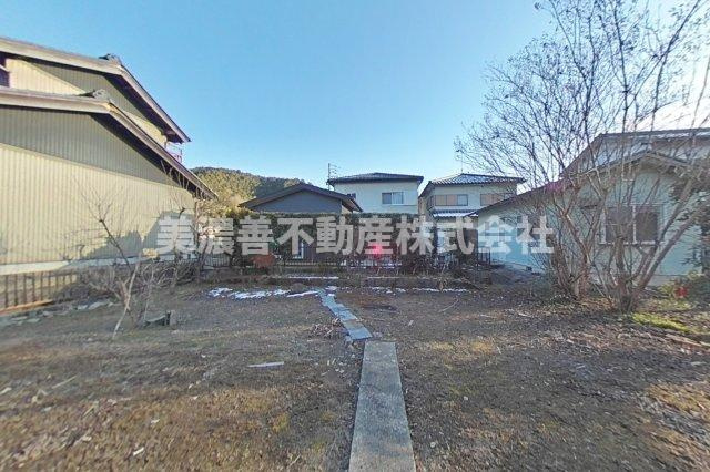 ６５５９０　山県市東深瀬中古戸建ての庭