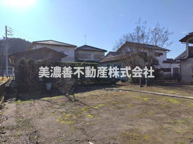 ６５５９０　山県市東深瀬中古戸建ての外観