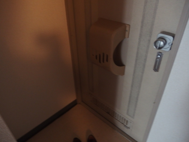 竜美ヶ丘ホームズの玄関