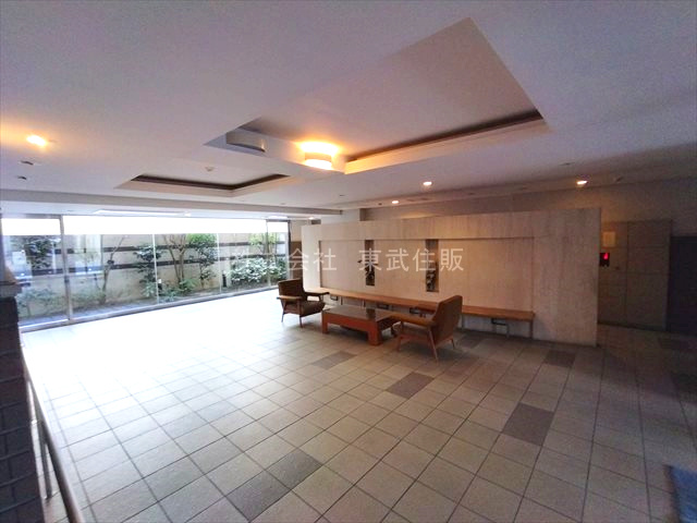 【ロビー】の画像