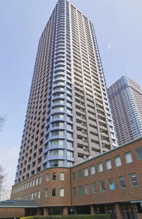 リバーシティ21スカイライトタワー