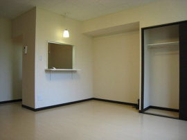 カウンターキッチンにはペンダントライトもついています