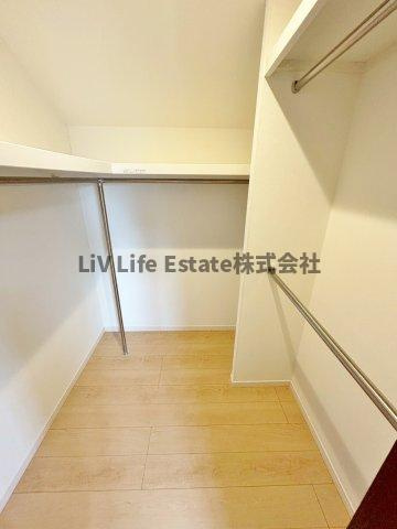 小平市回田町戸建の収納