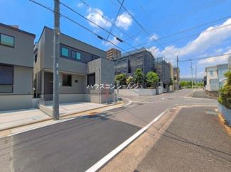 【前面道路含む現地写真】 | 名古屋市緑区黒沢台１丁目1905【仲介手数料無料】新築一戸建て　1号棟